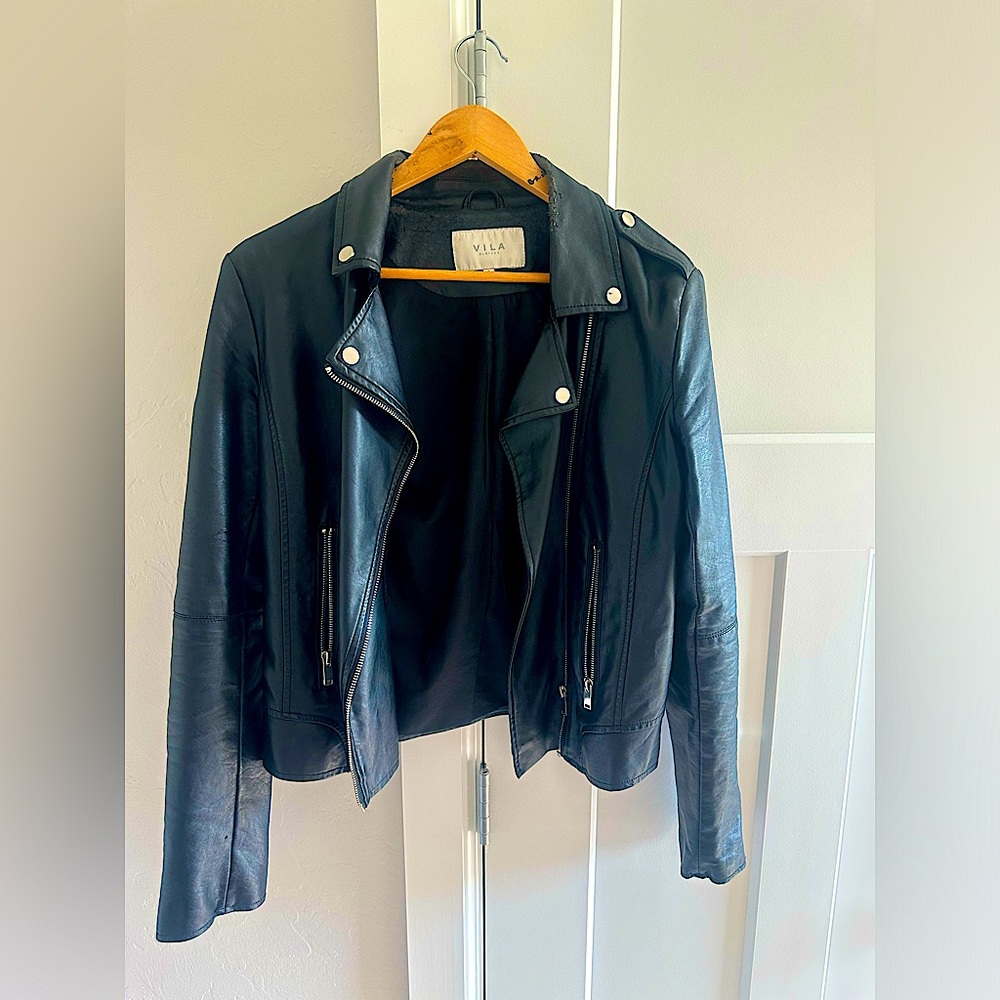 Faux Leather Jacket Women - Picture 7 of 10